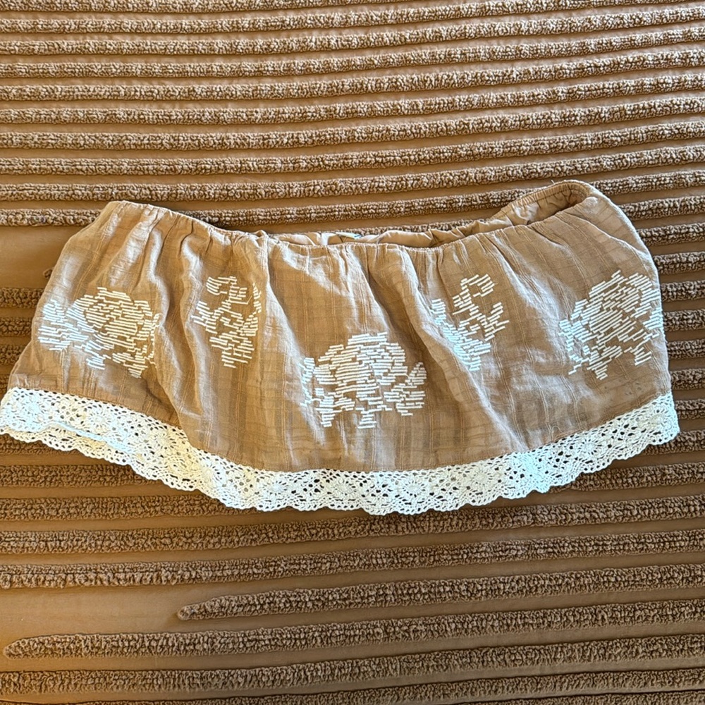 American eagle tan crop top sleeveless